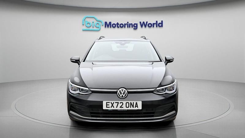 Used VW Golf VIII Style 116 HP (85 kW) 2022 Black Estate