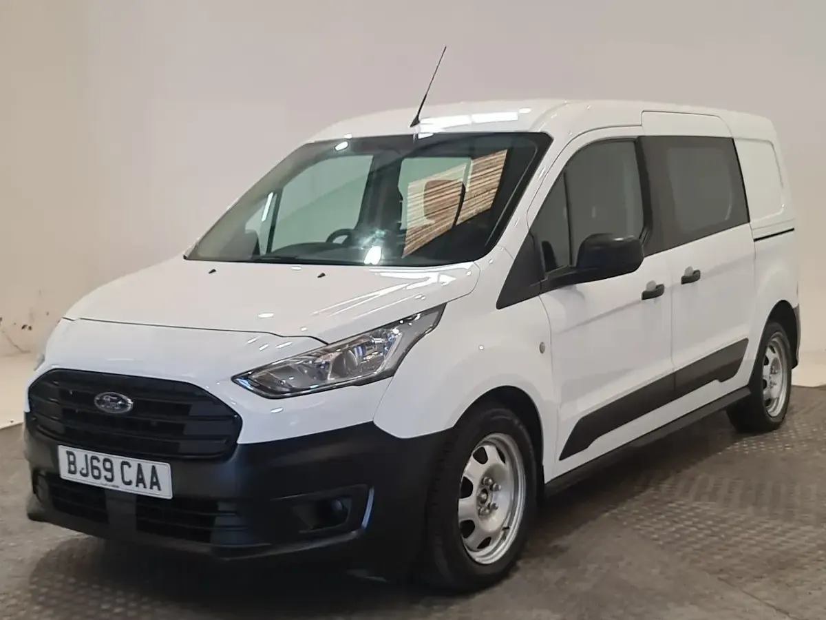 Used Ford Transit 100 HP (73 kW) 2019 White Estate