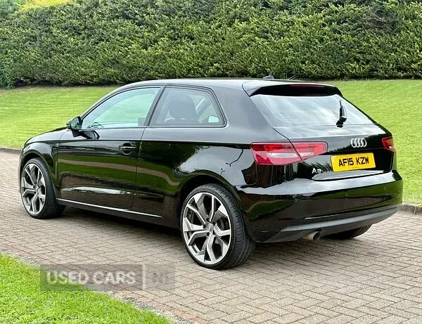 Used Audi A3 110 HP (80 kW) 2015 Black Hatchback