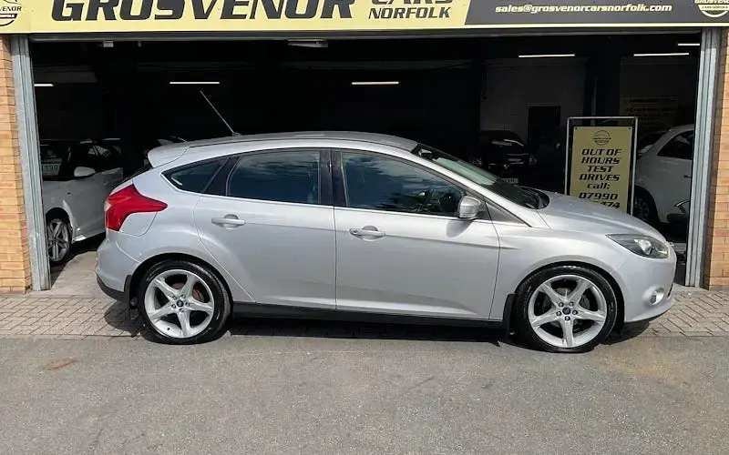 Used Ford Focus Titanium 116 HP (85 kW) 2013 Hatchback