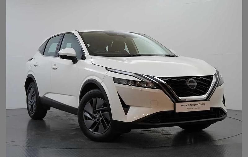 Used Nissan Qashqai Acenta Premium 138 HP (101 kW) 2022 White SUV