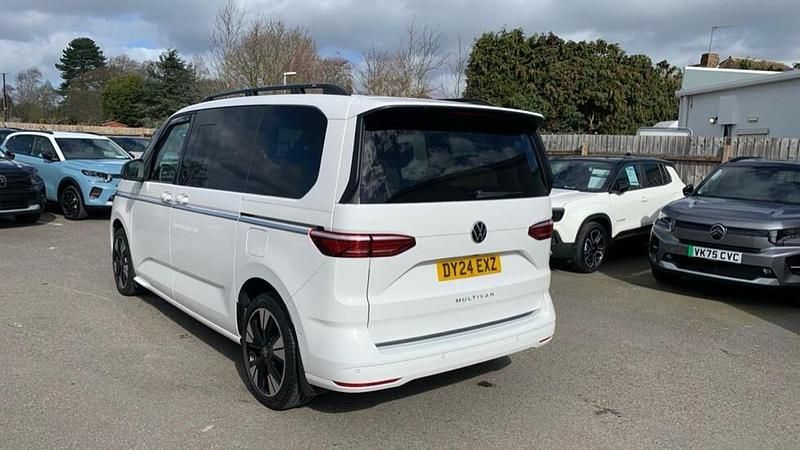 Used VW Multivan Style 148 HP (108 kW) 2024 White Van