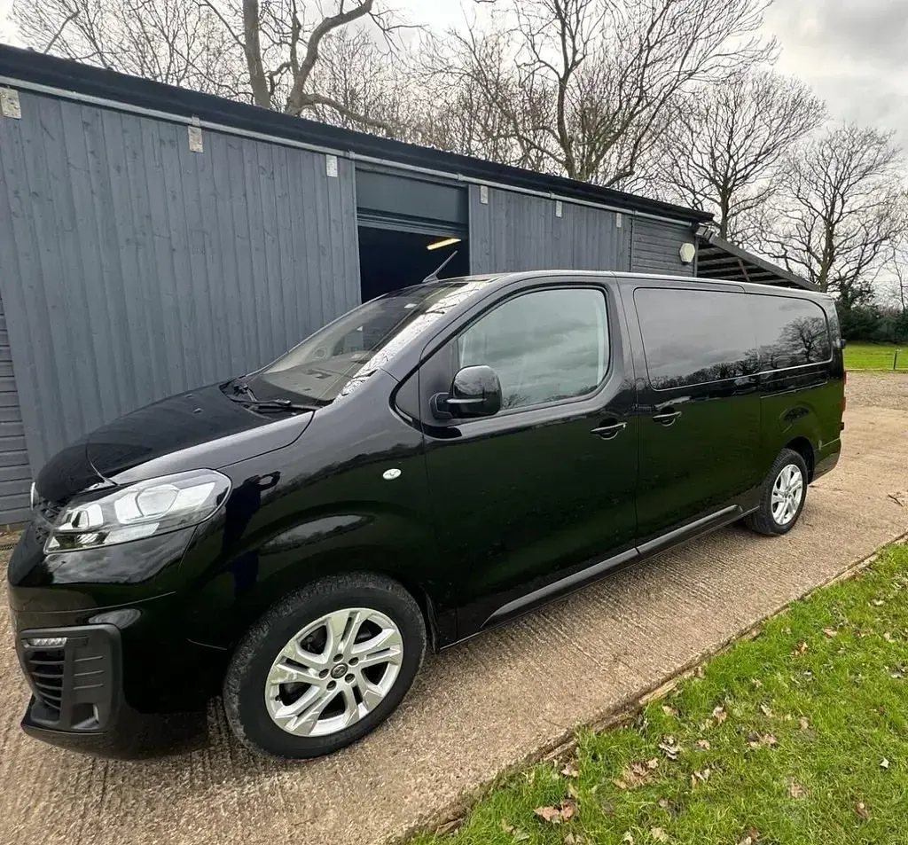Gebraucht Vauxhall Vivaro Elite 150 PS (110 kW) 2022 Schwarz Van / Kleinbus