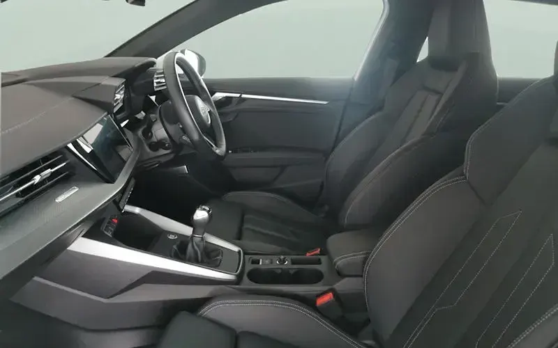 Usado Audi A3 Sportback S-Line 110 HP (80 kW) 2024 Citadino