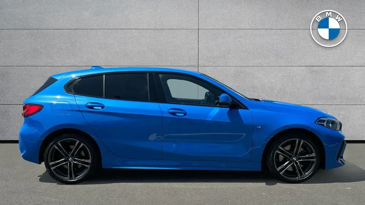 Used BMW 120 M Sport 187 HP (137 kW) 2023 Blue Hatchback