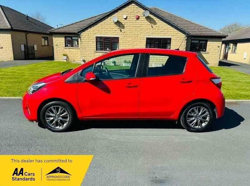 Used Toyota Yaris 2019 Red Hatchback