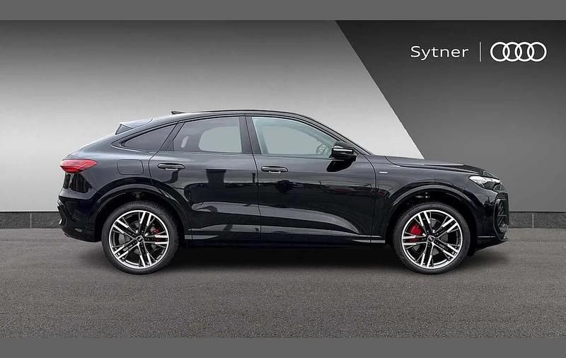 Used Audi Q5 Sportback Advanced 295 HP (216 kW) 2025 Black SUV