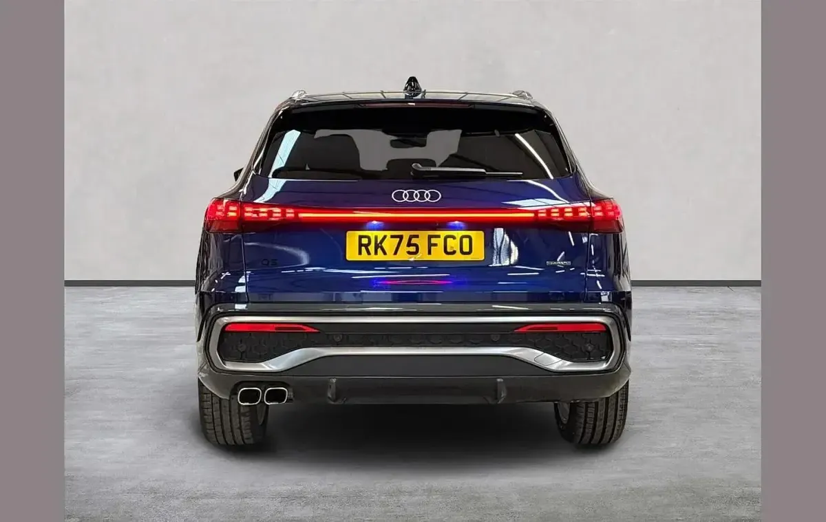 Used Audi Q5 S-Line 204 HP (150 kW) 2025 Blue SUV