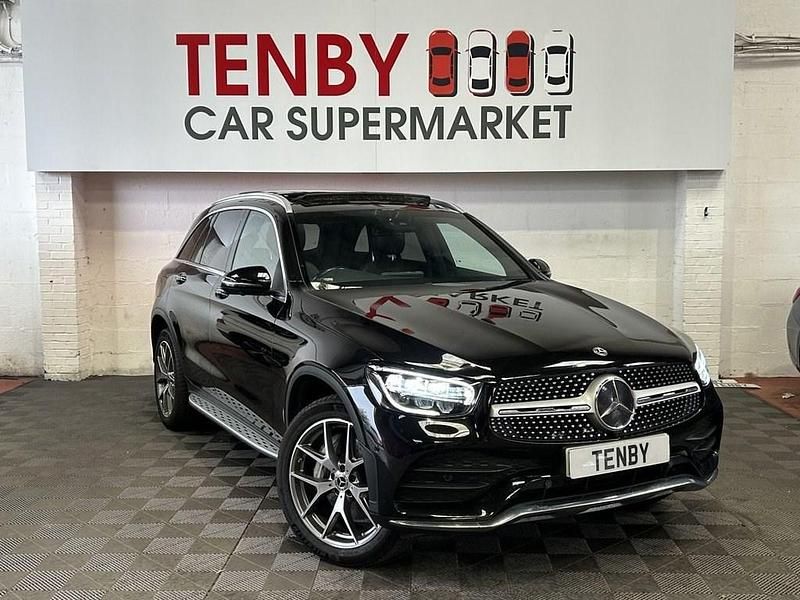 Black Used 2022 Mercedes GLC300e AMG line SUV | £22,795 (Super price) - Image 1/3