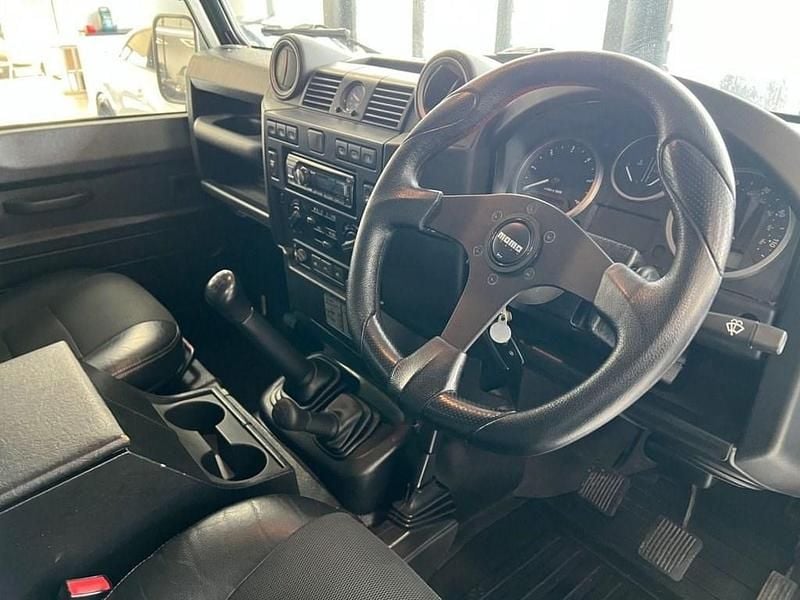 Używany Land Rover Defender 2014 Srebrny Kombi
