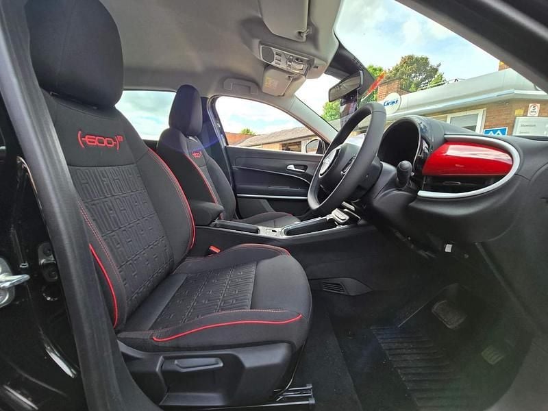 Used Fiat 600E Red 114 kW (156 HP) 2024 Black SUV