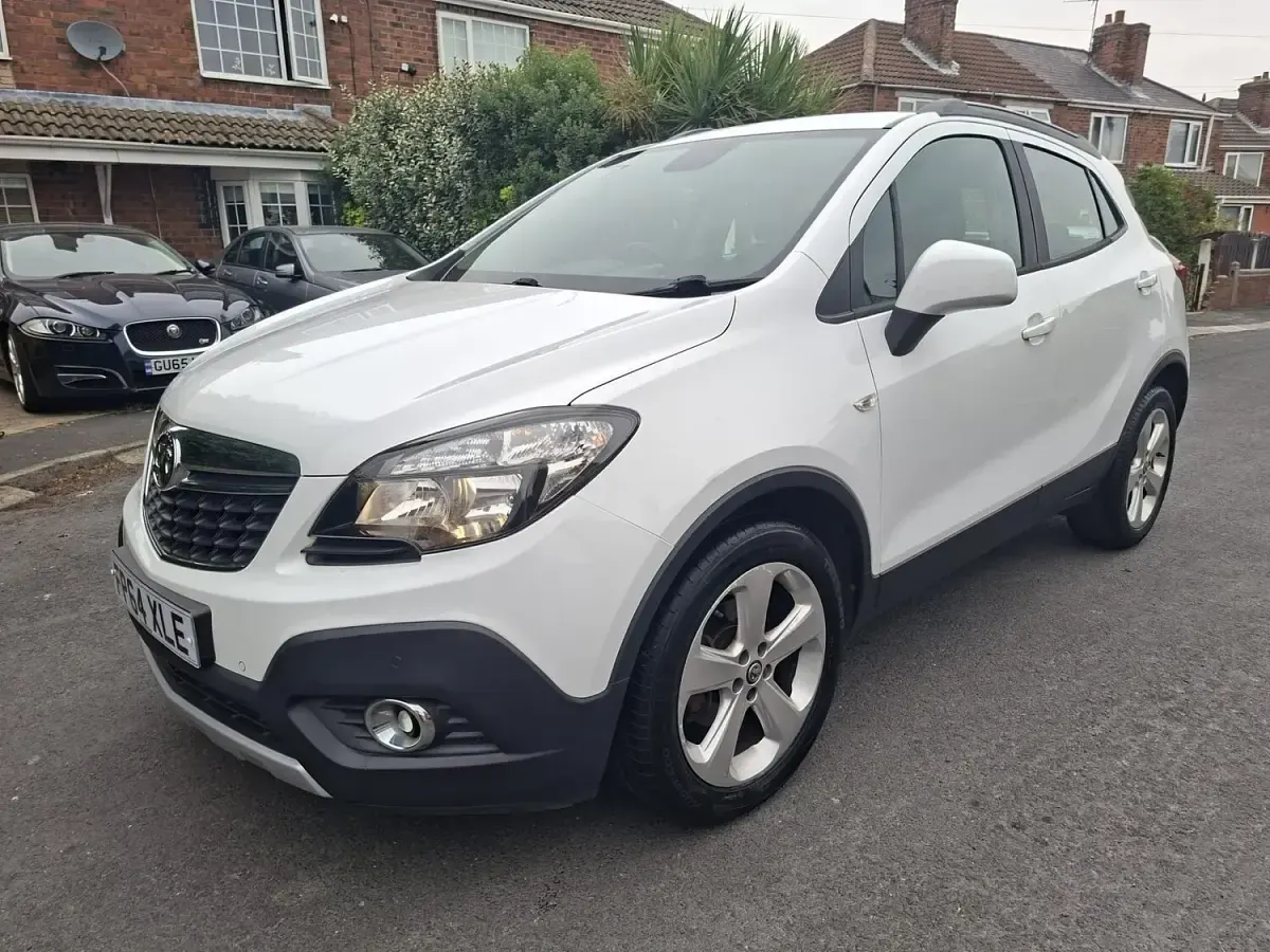 Used Vauxhall Mokka 130 HP (95 kW) 2015 White SUV