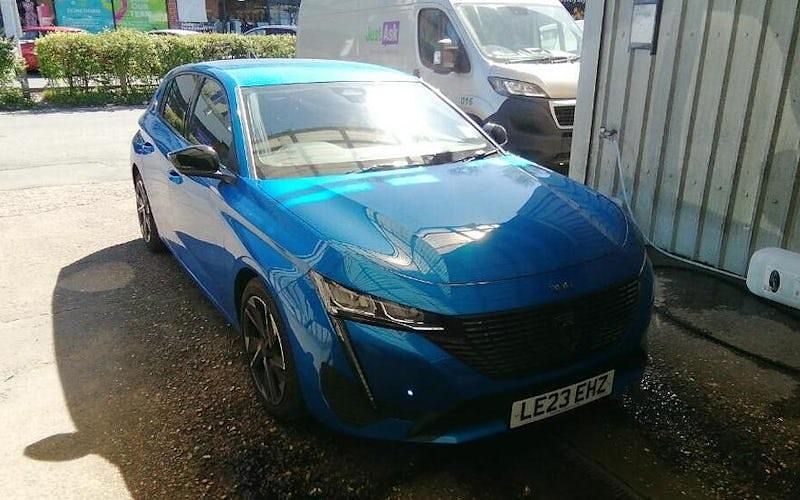 Used Peugeot 308 Allure Premium 131 HP (96 kW) 2023 Hatchback