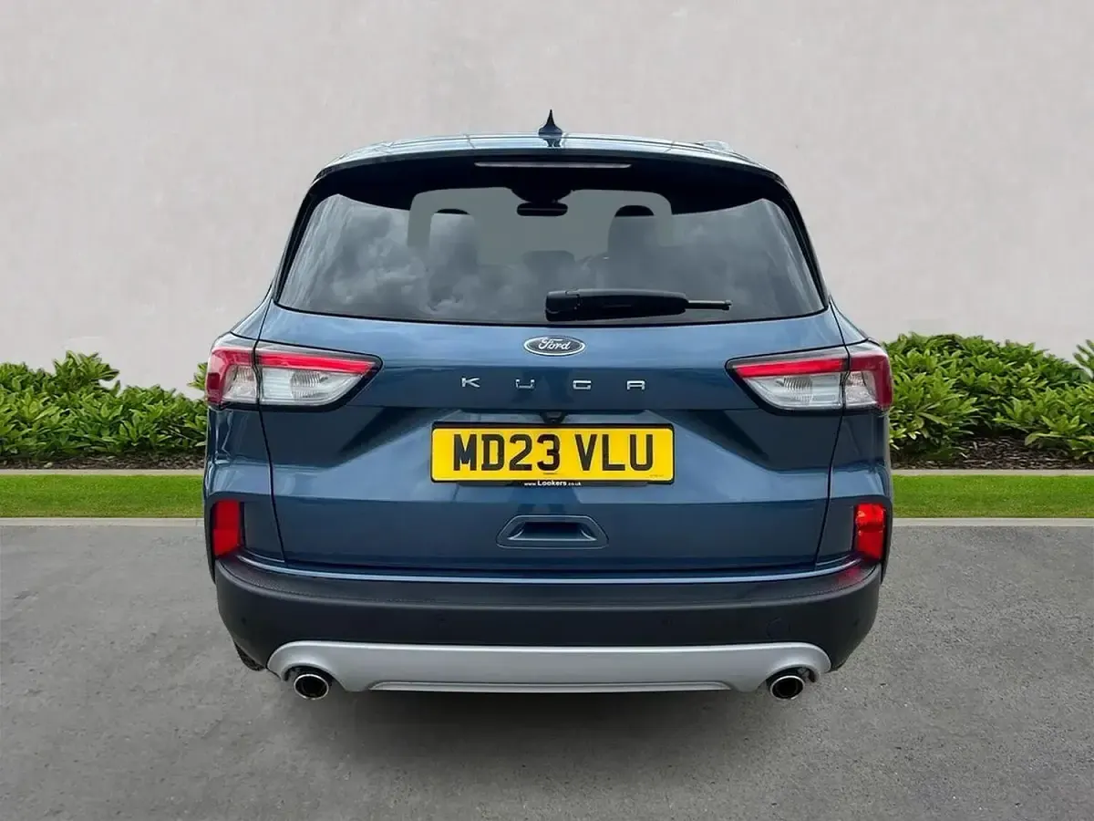 Used Ford Kuga Titanium 150 HP (110 kW) 2023 Blue SUV