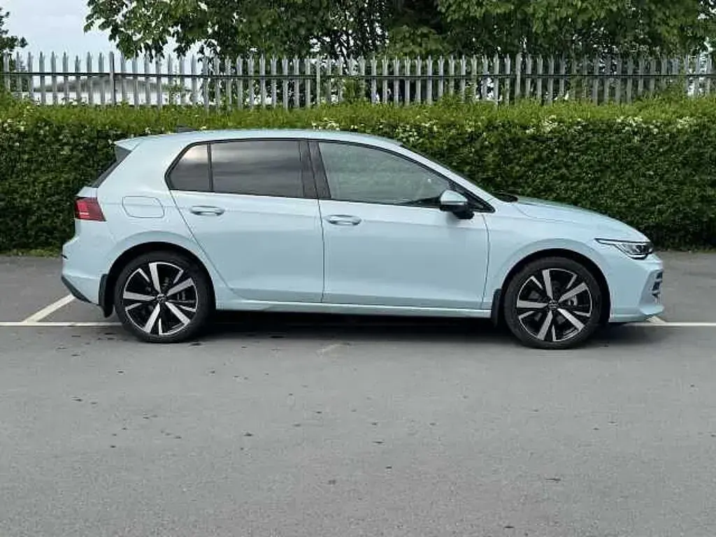 Used VW Golf VIII 204 HP (150 kW) 2026