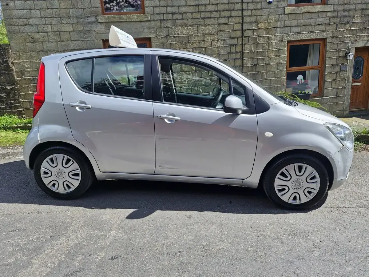 Used Vauxhall Agila S 68 HP (50 kW) 2012 Silver MPV