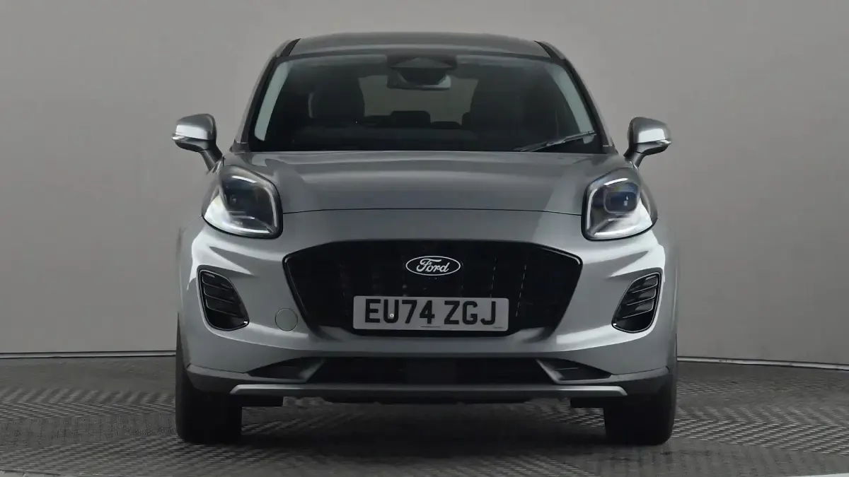Usado Ford Puma Titanium 125 HP (91 kW) 2024 Prateado SUV