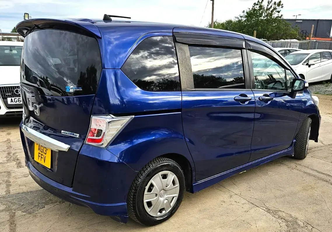 Used Honda Jazz Hybrid 2025 Blue Hatchback