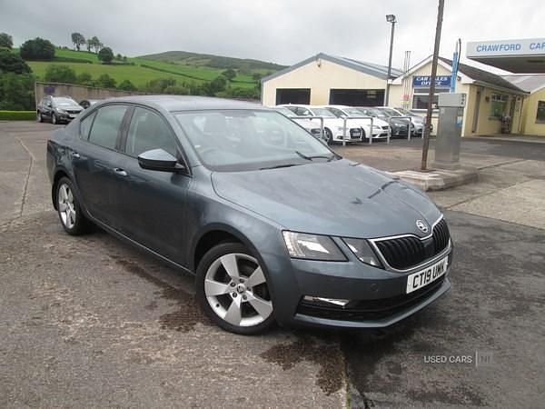 Grey Used 2019 Skoda Octavia SE Drive Hatchback | £11,500 (Fair price) - Image 1/4