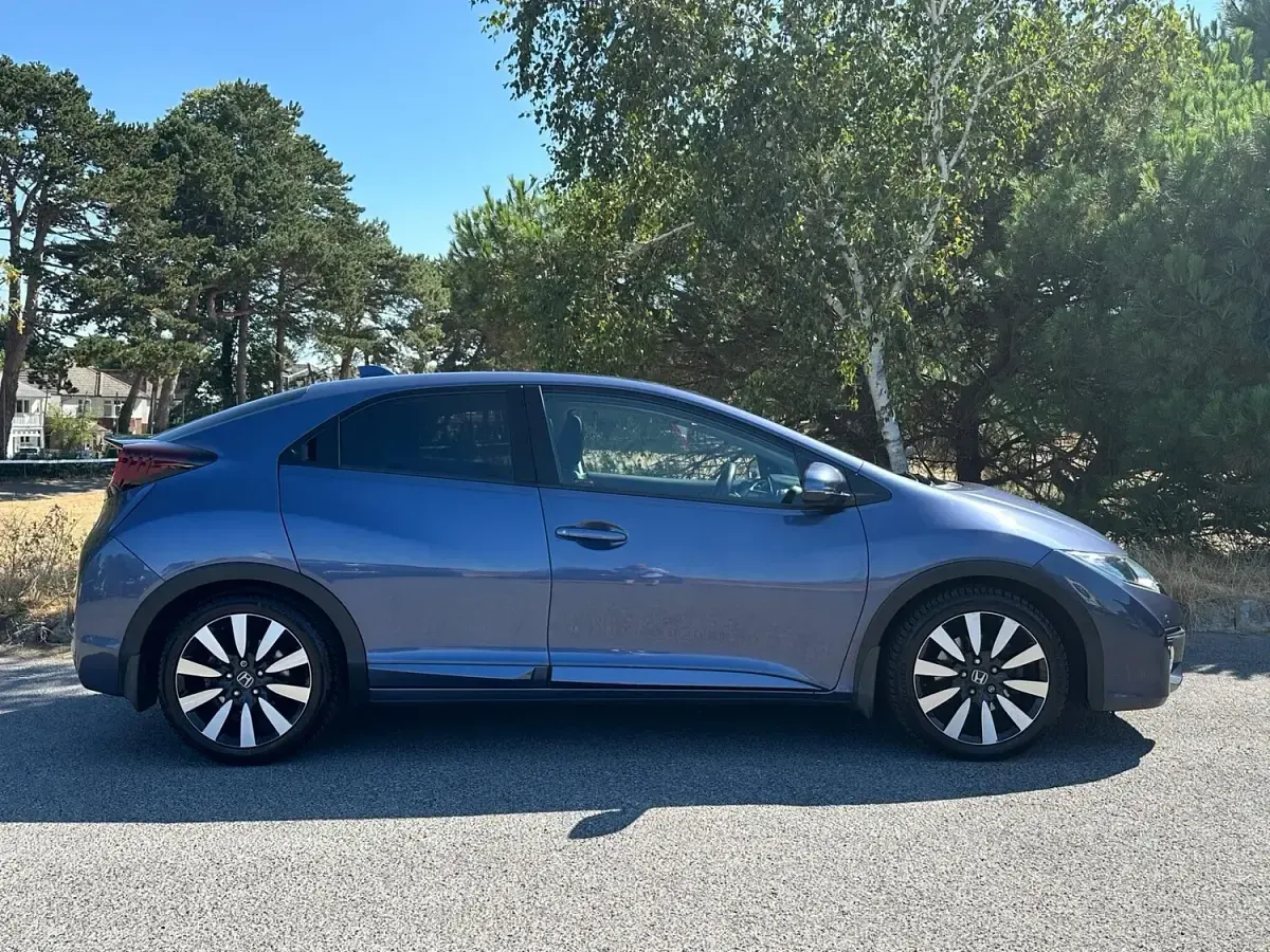 Used Honda Civic SR 2015 Blue Hatchback