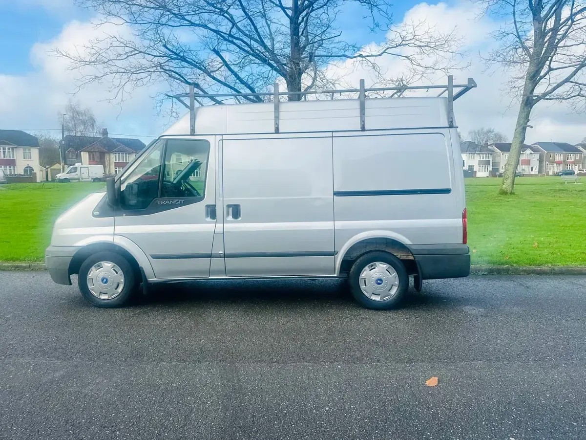 Used Ford Transit Trend 100 HP (73 kW) 2014 Silver Van