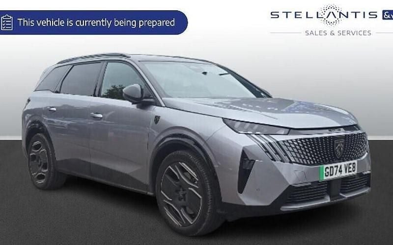 Used 2025 Peugeot e-5008 GTi SUV | £38,757 (Super price) - Image 1/1