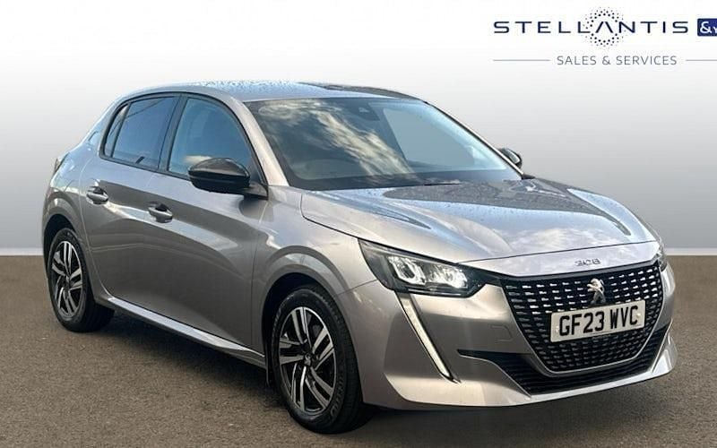 Used Peugeot 208 Allure+ 102 HP (75 kW) 2023 Grey Hatchback