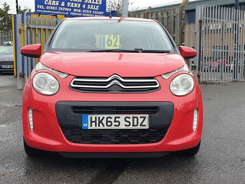 Used Citroën C1 Feel 68 HP (50 kW) 2016 Red Hatchback