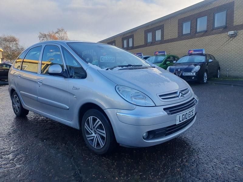 Silver Used 2010 Citroën Xsara Picasso MPV | £995 (Fair price) - Image 1/4