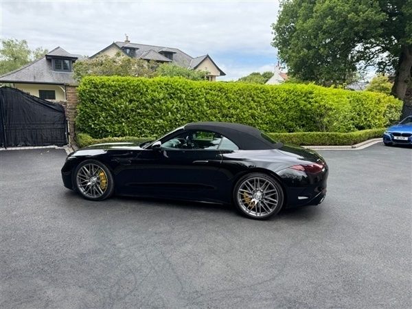 Obsidian black Used 2023 Mercedes SL63 AMG Premium Plus Cabriolet | £103,990 - Image 1/1