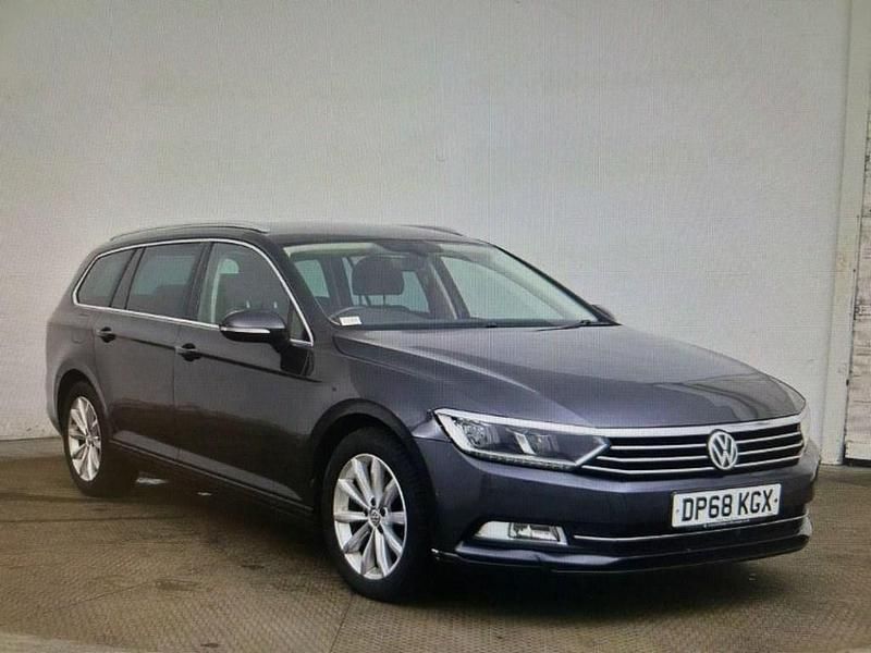 Used VW Passat Business 150 HP (110 kW) 2018 Grey Estate