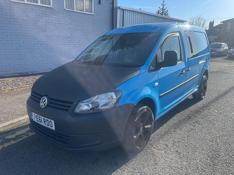 Used VW Caddy Maxi 102 HP (75 kW) 2011 Blue MPV