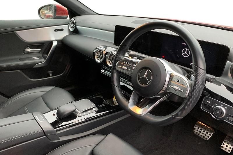 Used Mercedes CLA180 Active 136 HP (100 kW) 2022 Red Sedan