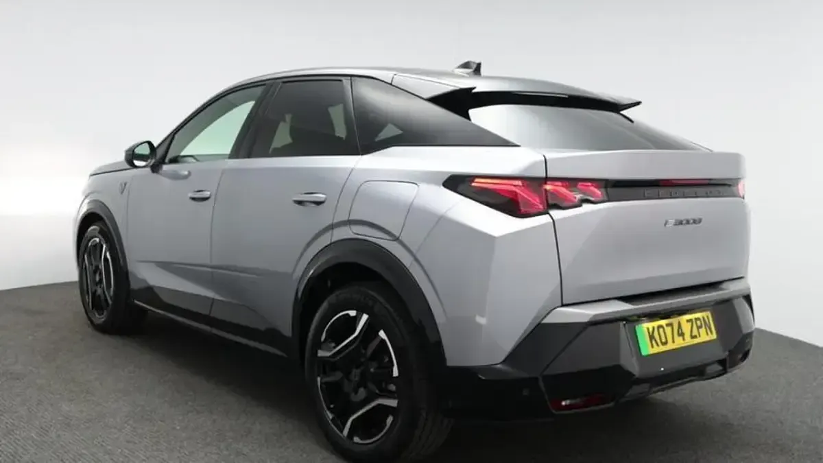 Used Peugeot e-3008 GT 152 kW (207 HP) 2025 Grey SUV