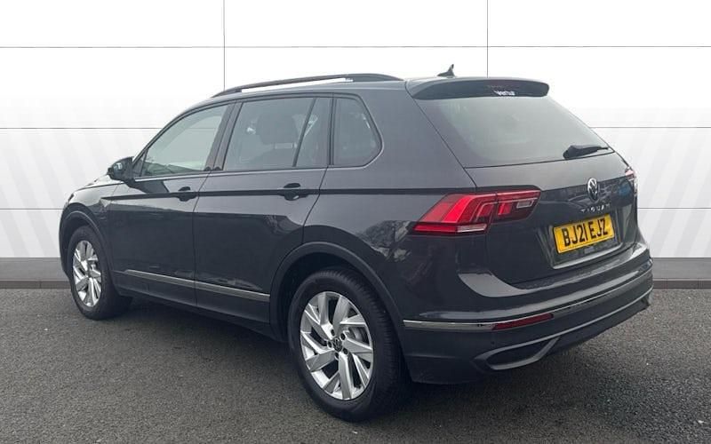 Usado VW Tiguan Life 150 HP (110 kW) 2023 SUV