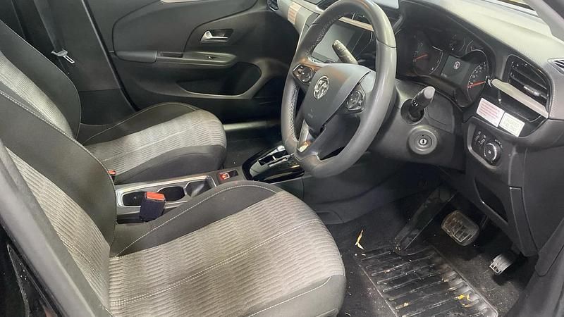 Used Vauxhall Corsa Design Edition 100 HP (73 kW) 2023 Black Hatchback