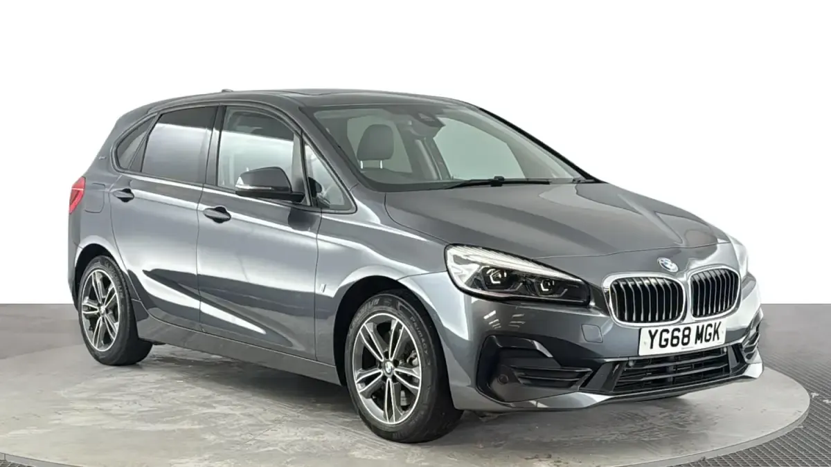 Used BMW 225 Active Tourer Sport Line 224 HP (164 kW) 2019 Grey MPV