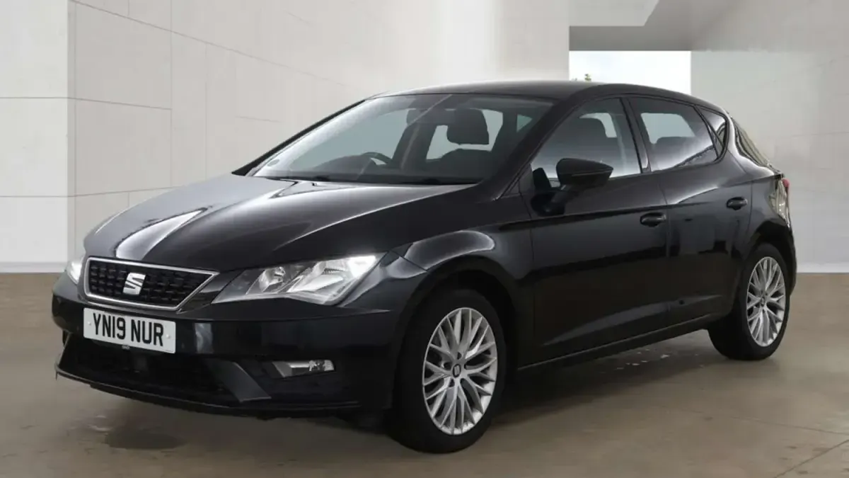Usado Seat Leon SE Dynamic 2019 Negro Utilitario