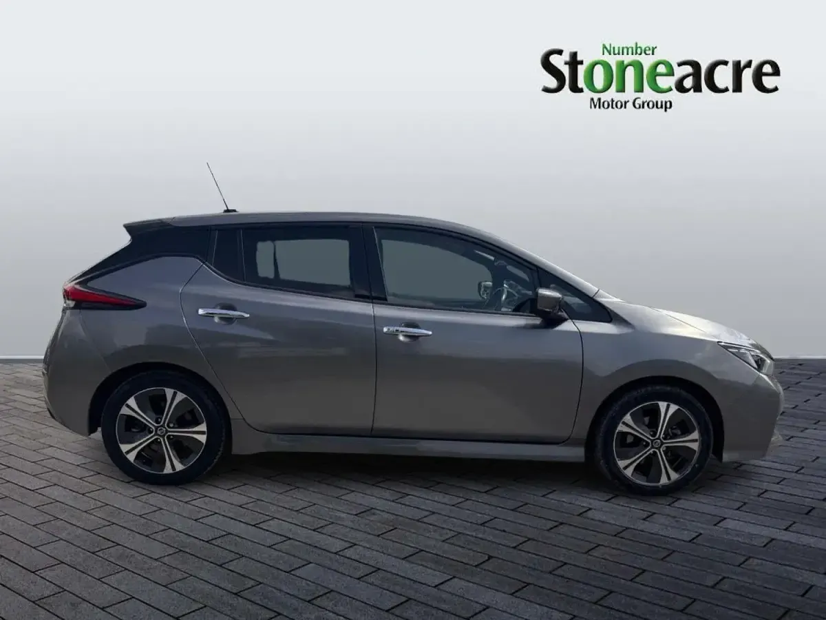 Used Nissan Leaf N-Connecta 110 kW (150 HP) 2021 Grey Hatchback