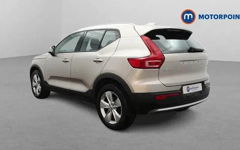 Usado Volvo XC40 Core 163 HP (119 kW) 2026 SUV