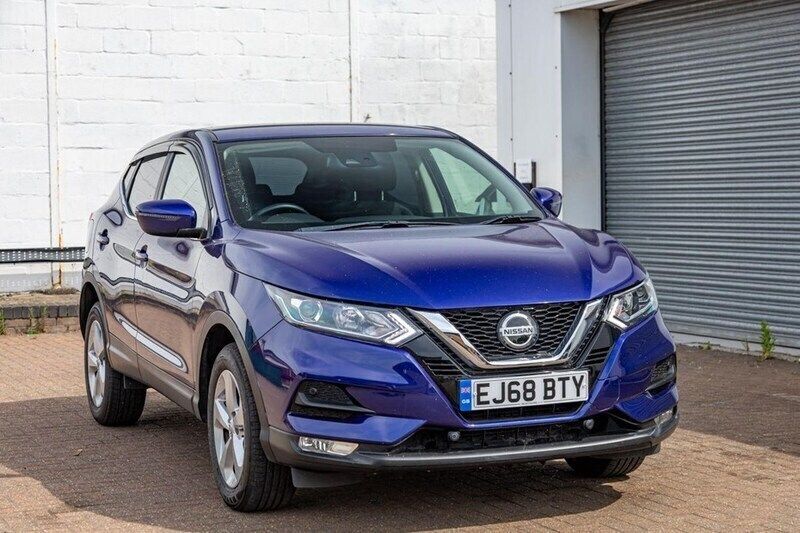 Blue Used 2018 Nissan Qashqai Acenta Premium SUV | £11,950 (Fair price) - Image 1/1