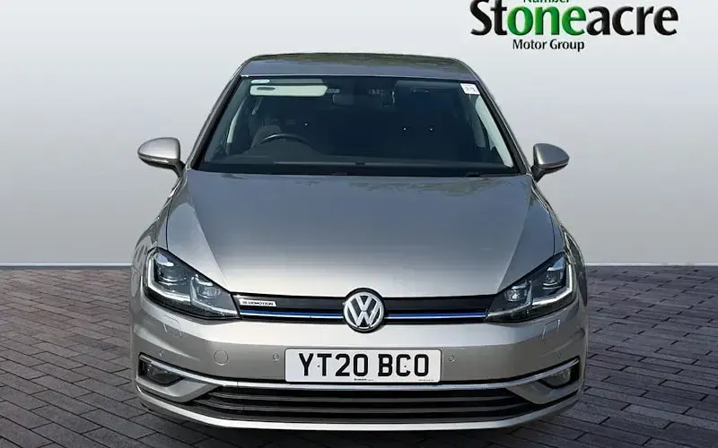 Used VW Golf VIII Edition 131 HP (96 kW) 2020 Silver Hatchback