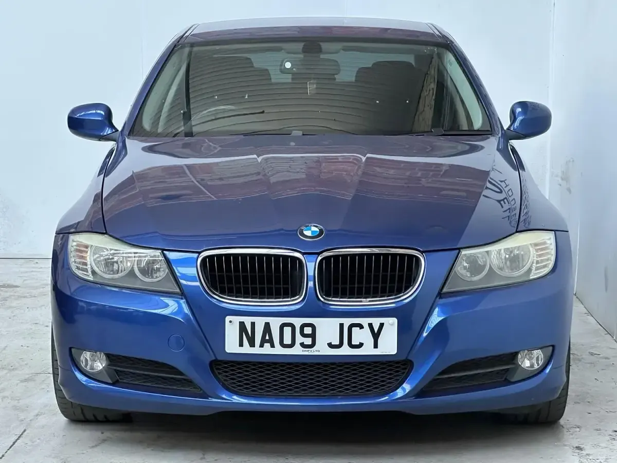 Used BMW 318 Impressive 143 HP (105 kW) 2009 Blue Sedan