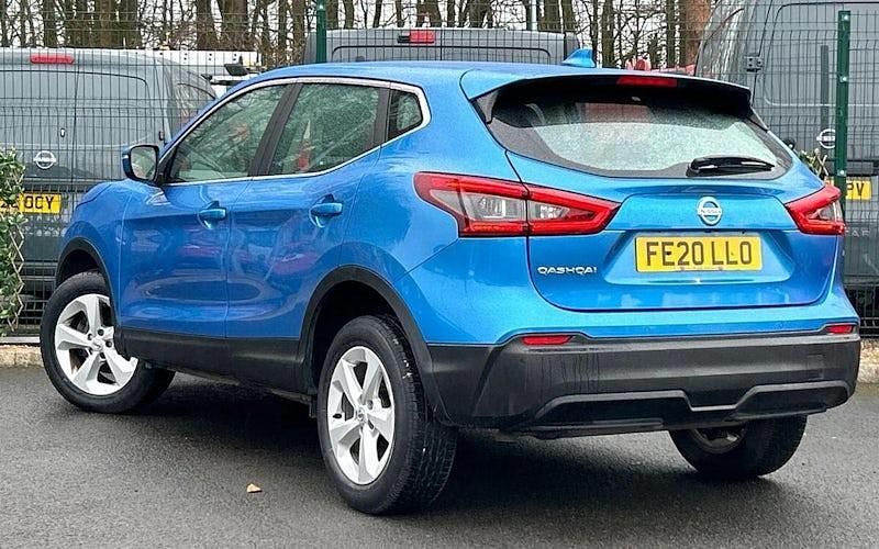 Used Nissan Qashqai Acenta Premium 140 HP (102 kW) 2020 Blue SUV
