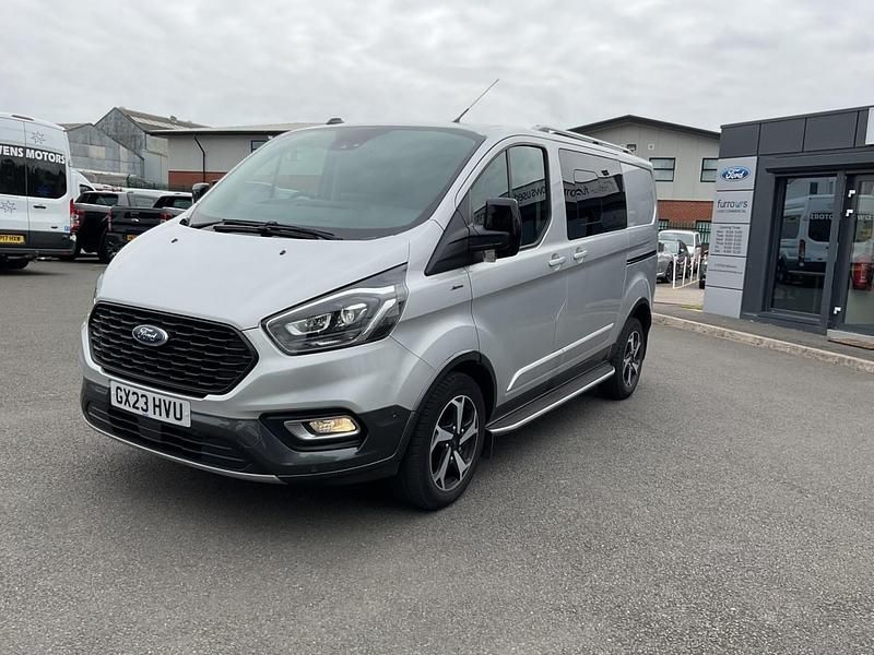 Usado Ford Transit Custom Active 170 HP (125 kW) 2023 Prateado Van