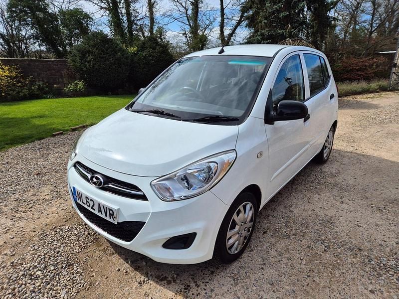 Used Hyundai i10 Classic 2013 White Hatchback