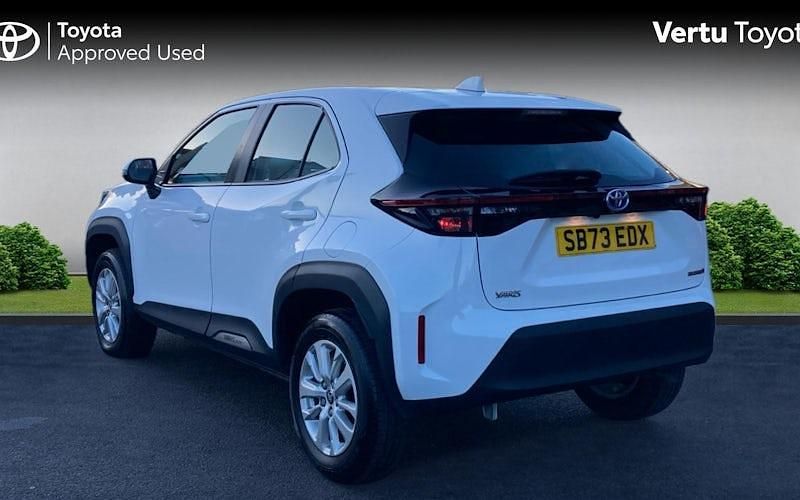 Used Toyota Yaris Hybrid 116 HP (85 kW) 2026 Estate