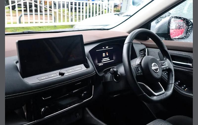 Used Nissan X-Trail N-Connecta 155 HP (114 kW) 2023 Grey SUV