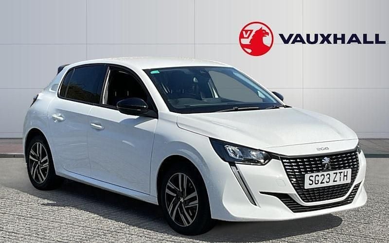 Second-hand Peugeot 208 Allure+ 102 CP (75 kW) 2023 Hatchback