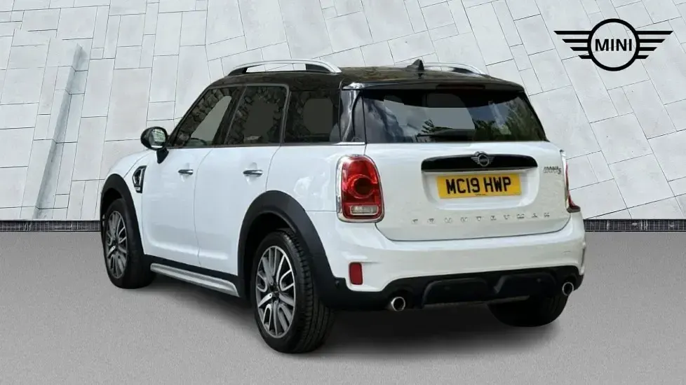 Used Mini Cooper S Countryman Sport 189 HP (139 kW) 2019 White SUV